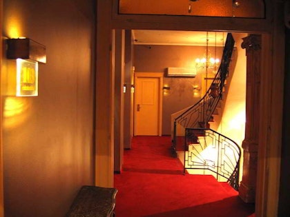Delphi Art Hotel